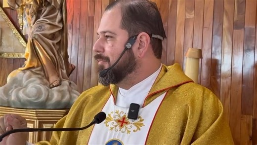 Homilía Padre Ricardo López / Solemnidad de la Epifanía del Señor Recibe la meditación diaria del Evangelio, con el P. Ricardo López Díaz, a través de WhatsApp. Ingresa a este enlace: TELEGRAM, entra a: https://t.me/joinchat/VDd5mLVUrMe6VYys WHATSAPP entra a: https://chat.whatsapp.com/LwSHhdtt7Y3A1ouFnQkHra?mode=hqrt1 #evangelizaciondigital #BuenaNueva #navidad 🌟🕊️ | Padre Ricardo López Díaz