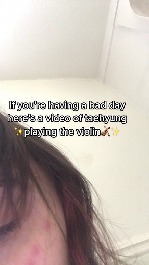 Talented Taehyung Playing Violin - BTS V