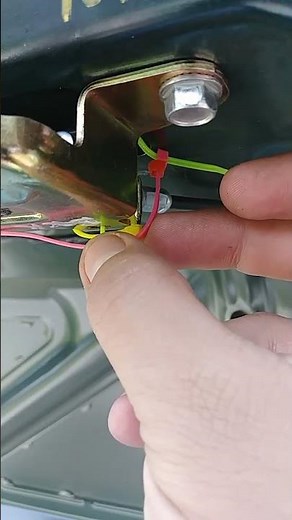 1999 toyota Camry TRUNK KEY LATCH, quick fix.