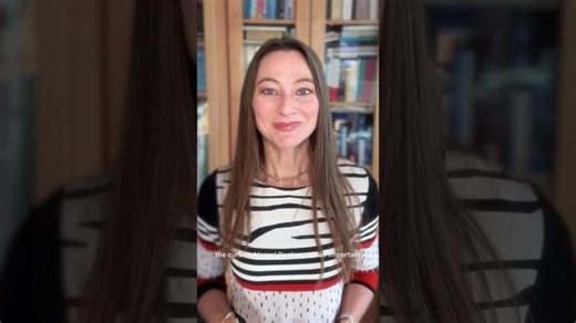 Installationskunst und ihre Theatralität erklärt von Kuratorin Marlene Elvira Steinz. | Marlene Elvira Steinz