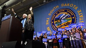Ellis: Bernie stops in Clintonland