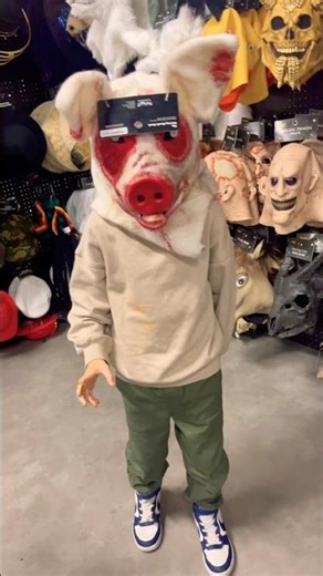 Adventures ‪@spirithalloween‬ . #halloweencostumes #halloweendecorations #halloween