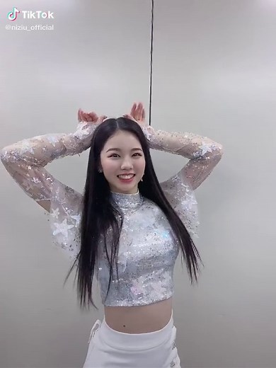 1週間の始まりはNiziUの #Stepandastep でスタート🎵#元気よくうさぎダンス🐇#NiziU #ニジュー #WithU#うさぎダンス #rabbitdance #��