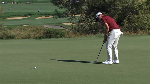 Collin Morikawa drains birdie putt at The Sentry