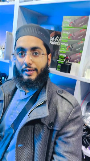 KC TECH OFFICIALS on Instagram: "Achi chez hamsa china chez sab say #2 in 1 recharge mouse #headphones #keybord #webcam #DockingStation #speaker #whatsapp03264969009 #foryoupagereels #viralvideochallenge"