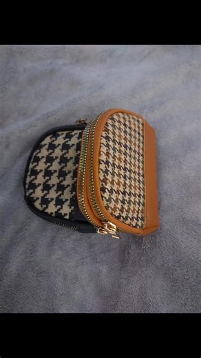 Cool Double-Zip Wallet for Everyday Use