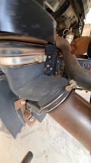 Isuzu NPR, how to replace Engine Motor Stop. not working engine shut off. #Isuzu #trucks #mechanic #repair #tutorial Mechatronics Tyronn | Mechatronics Tyronn