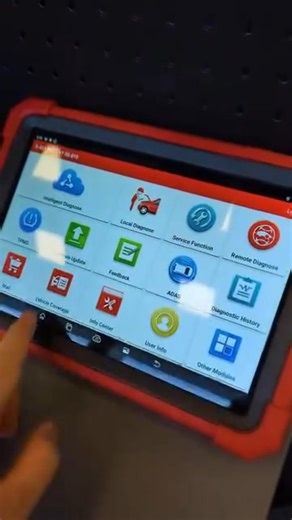 🚗 Launch X-431 IMMO – Pełna kontrola nad Twoim pojazdem 💥 Bezpłatne aktualizacje dożywotnie – zawsze z najnowszymi funkcjami 📍 Samochody osobowe, ciężarowe (12V/24V), autobusy – jedno urządzenie do wszystkiego 🛠 39 profesjonalnych funkcji diagnostycznych i resetów – idealne dla warsztatów i prywatnych użytkowników 🌐 Wiele języków – w tym oczywiście polski 📡 Aktualizacje Wi-Fi w czasie rzeczywistym – bez przerw 🤖 Kompaktowa, ergonomiczna konstrukcja – gotowe do codziennego użytku 🔒 3 lata