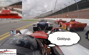 小兄弟别走呀~我们到没人的地方去玩吧~来哥哥推你——如何运用赛车中的尾流效应