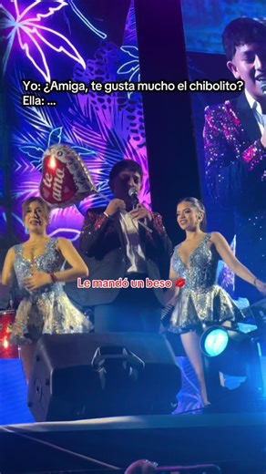 Mi amiga se encuentra en UCI JAJAJAJA @VJ1006 La más feliz al ver a su chibolo, así le dice de cariño 🤭 @stivenfranco_08 #coqueta #labellaluz #conciertosenvivo #trujilloperu