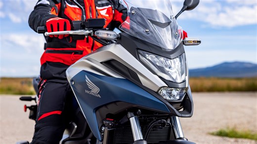 How Honda's NC750X Automatic Dual Clutch Transmission (DCT) Works - SlashGear