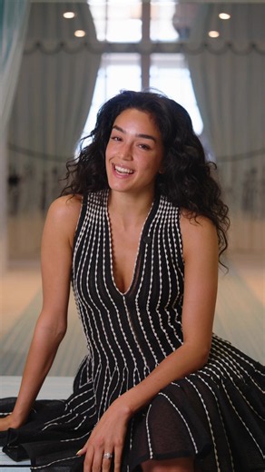 Ale Capetillo nos lleva a conocer el spot más cool para arreglarse durante Cannes: la icónica Dior Suite dentro del Hotel Majestic. Entre make up, looksazos y vistas a la Croisette, este espacio se convierte en el backstage de algunas de las estrellas más importantes del festival. #DiorCannes ✨ #StarsinDior