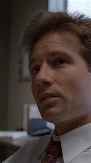 That first fateful (friction-filled) meeting.... (S2E4 - "Sleepless") Stream #XFiles on Hulu! | The X-Files