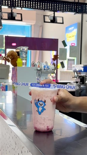 ✨Ice-cold, sweet, and refreshing—exactly what you need right now.✨🧋🧊 📣 Don’t miss out—our promo makes your favorite BING CHUN drink even better.Visit us now ! 🥳 ✅We now have special joining offer bigger than ever 🤑For franchise inquiry message us now ⬇️ Phone 📞 : 0926 688 2220 (Viber , WhatsApp,Telegram) Email 💌 : bingchunphilippines@gmail.com Follow us in our social media account Facebook, TikTok and Instagram for more updates! 😊