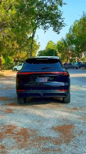 Blacked out and ready to dominate. 🖤 #Tiggo9 #CarAesthetic #LuxurySUV #CarSpotting #EnzerRidez