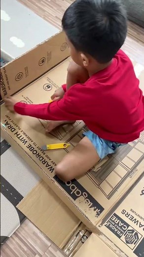 Home Made Cardboard Playhouse with Makedo 🏠 #cardboardprojects