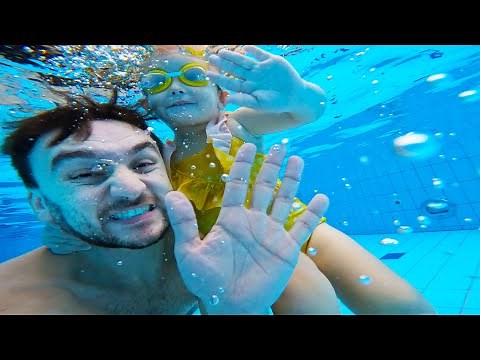 Arianka poprvé v aquaparku!