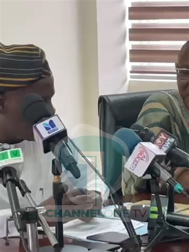 Minister of Education Haruna Iddrisu proposes allocating 2.5% of petroleum royalty revenue to fund the Scholarship Authority, aiming to clear its ₵834 million debt and ensure steady support for brilliant students nationwide. #ChannelOneNews #ChannelOneTV #GhanaNews #HarunaIddrisu #SchlorshipAuthority