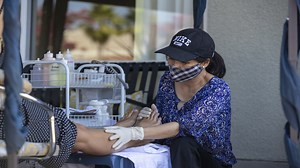 Why there is a growing income gap in the Asian American Pacific Islander community