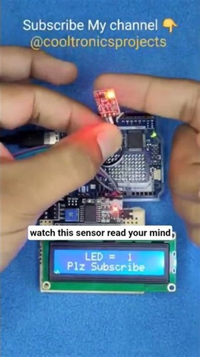 This Can sense your hand ✋️ #arduinotutorial #esp32tutorial #arduinotouchswitch #capcitiveswitch #32