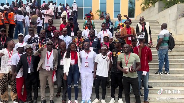 Kuduro é nosso Kuduro é de Angola