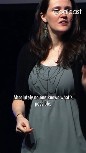 P9: Life is a miracle, live it now. ❤️ @lizmurray_life #lizmurray #childhood #harvardgraduate #livetheimpossible #goalcast | Goalcast