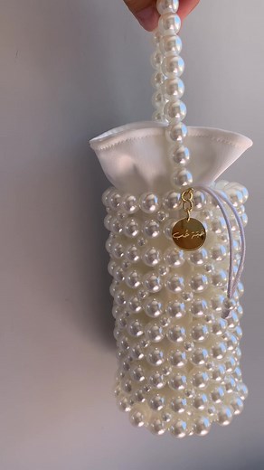 Vaso Bag . 🏺 Habbet_hob . . #beadsbag#pearlbag#tiktok#brand#lebanesebrand#womenworking#womenhobbits#handmadebrand#brand#tiktok