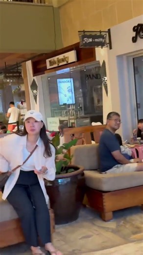 Line to Stussy Honolulu 12.26.25