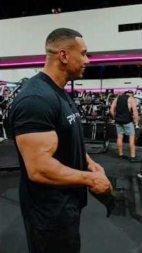 He Said “I’ll GET These Right Now” 😂 #wristwraps #larrywheels #motivation #powerlifting