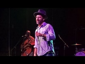 Christophe Maé - Il Est Où Le Bonheur Live @ Gramercy Theater, New York (2018)