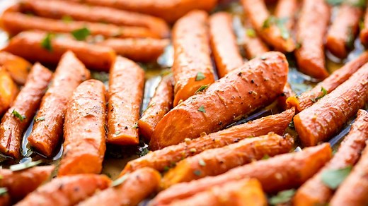 This recipe for Honey Roasted Carrots is an easy and delicious way to enjoy carrots. WRITTEN RECIPE: https://thestayathomechef.com/honey-roasted-carrots/ | Recipes