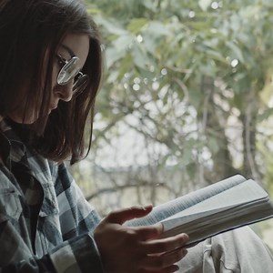 142K views · 77 reactions | Benieuwd naar wat er in de Bijbel staat? Maak kennis met de inhoud via onze cursus. | Bijbelwoord | Facebook