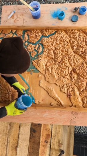 🏞Nature Reimagined by @lindentreedesigns_ After 88 hours with the CNC machine this 30x40" Topographic Map is ready for the River pours. 💧 • ✅ Like ❤️@blackdiamondpigments_com 💎#BlackDiamondPigments #natureinspired #topographic #maps #riverflow | Blackdiamondpigments