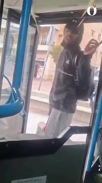 An incident on a bus in Mataró forces passengers to intervene