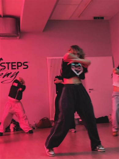 Fashion Choreography by CORTIS and Naya