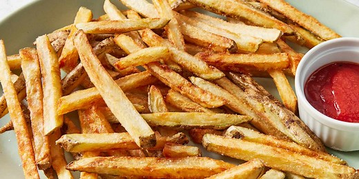 I Asked 4 Chefs for Their Best Tip to Make Frozen Fries Taste Restaurant-Worthy, and They All Said the Same Thing