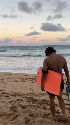 Explore Bodyboarding in Kauai, Hawaii