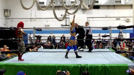 Видео Miranda Alize vs Xia Brookside Shore Star Wrestling | OK.RU