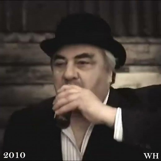 Tu Vuò Fa' L'Americano,1958 & We No Speak Americano, 2010 ♫