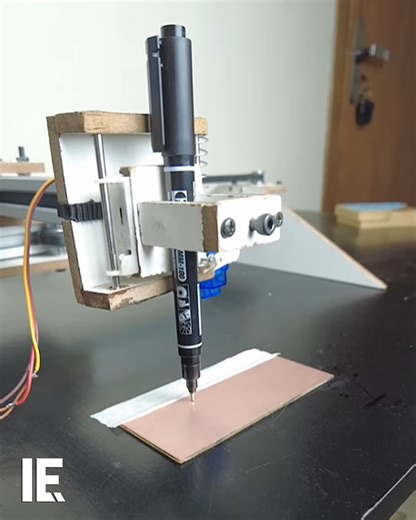 209K views · 1.2K reactions | This CNC machine uses a marker to draw circuit designs on copper boards, simplifying PCB prototyping for hobbyists. What do you think of this method? : dhebarbosa / IG | Interesting Engineering | Facebook