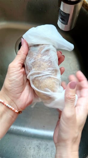 “Your potato recipe was so easy to make. I cooked 2 potatoes at a time and both were done to perfection.” 🥔 COMMENT RECIPE 👇 https://www.liveeatlearn.com/microwaved-baked-potatoes/ | Live Eat Learn