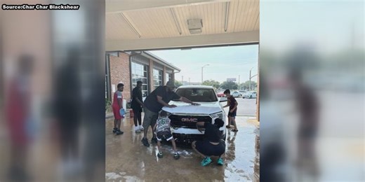 Youth sports team raises money ahead of upcoming game