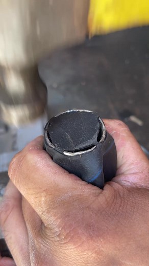 1.4M views · 1.8K reactions | The genius way to make a perfect hole in an inner tube Smart and safe #USA #GarageHack #DIYMechanic | Experts DIY | Facebook