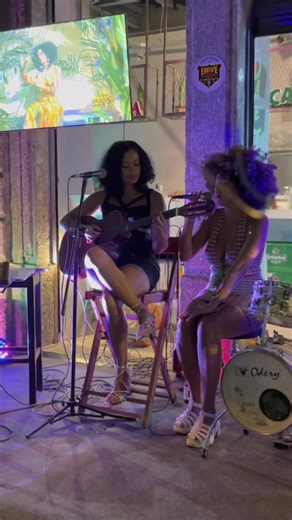 No Espelho - Juliane Gamboa e @Ananda Jacques #autoamor