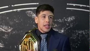 Aquí las primeras palabras del nuevo campeón Brandon "The Assasin Baby" Moreno 🇲🇽 RESULTADOS: https://bit.ly/3gwxJhW | UFC