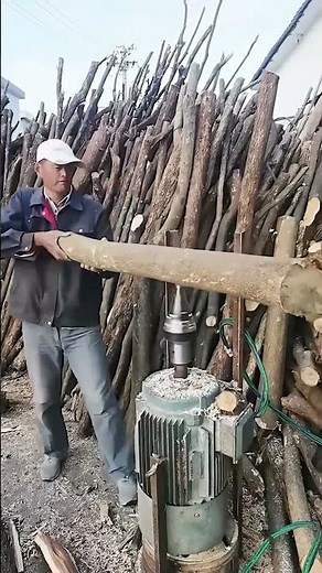 Innovative Drill Bit Log Splitting Setup for Farmers