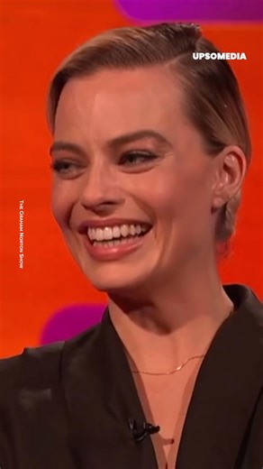 14K views · 115 reactions | Jim Carrey weiß, dass Margot Robbie eine der schönsten Frauen der Welt ist, aber dennoch leistete er sich den Luxus, sie zu necken. | Ikonen | Facebook