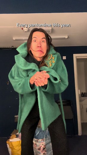 Discover the Magic of British Panto Culture