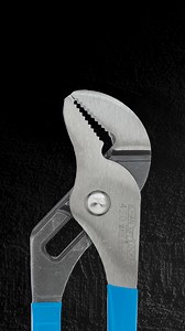 Roll ‘em up and get to work 💪 Our all-new Tool Roll-42 includes: ☑️ 9.5" Tongue & Groove Pliers ☑️ 8" Adjustable Wrench ☑️ 7" Curved Jaw Locking Pliers ☑️ 6N1 Multi-Bit Screwdriver Get yours at: https://bit.ly/4hL0up8 | CHANNELLOCK®