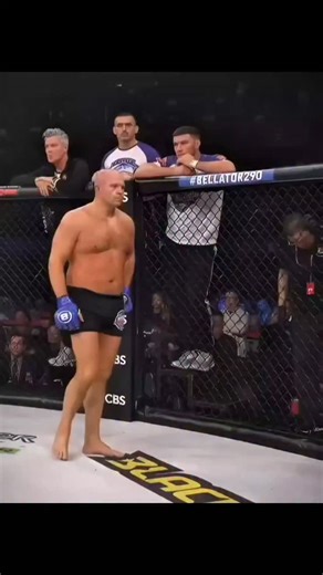 MMA EURASIA on Instagram: "🔥 ВАДИМ НЕМКОВ ДВАЖДЫ ПОБИЛ РАЙАНА БЕЙДЕРА, ЗА СВОЕГО НАСТАВНИКА ЛЕГЕНДАРНОГО ФЕДОРА ЕМЕЛЬЯНЕНКО БЕЙДЕРОМ. История ММА умеет ждать. Райан Бейдер когда-то остановил Фёдора Емельяненко. Но ответ пришёл не словами — делом. Через ученика. 🥊 Вадим Немков vs Райан Бейдер I 🏆 Bellator 244 (2020) — TKO, 2-й раунд Немков хладнокровно разобрал чемпиона: работал на дистанции, заставил Бейдера ошибиться и поймал точным хай-киком. Падение — добивание — новый чемпион Bellator. Мо